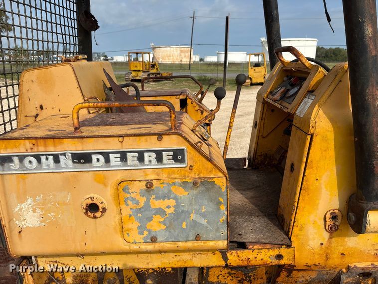 image for item EA7023 John Deere 450C track loader