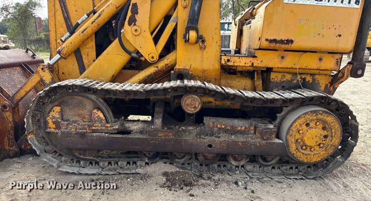 image for item EA7023 John Deere 450C track loader