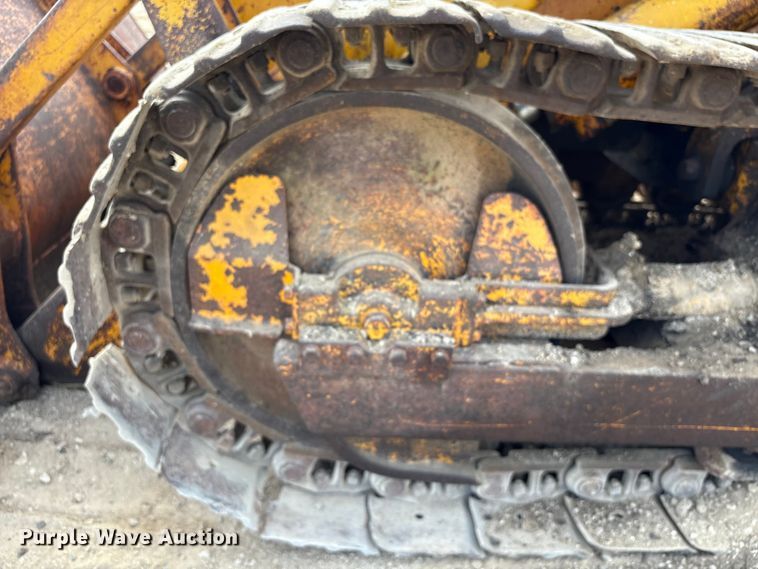 image for item EA7023 John Deere 450C track loader