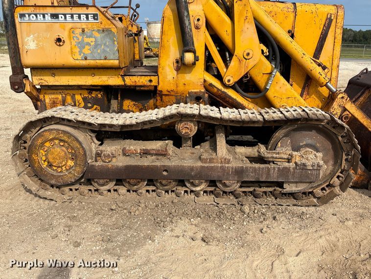 image for item EA7023 John Deere 450C track loader