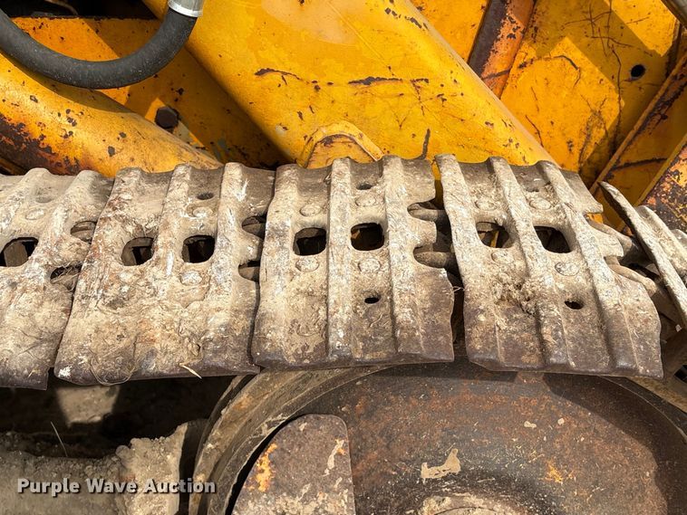 image for item EA7023 John Deere 450C track loader