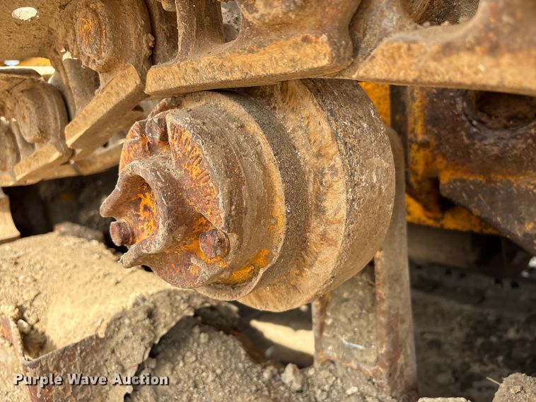 image for item EA7023 John Deere 450C track loader