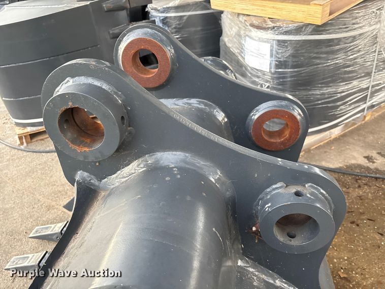 image for item EA7029 SmartCharm TTB200-CAT320D-42GP excavator bucket