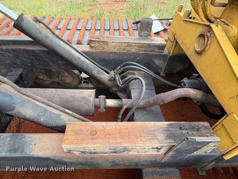 image for item EA7030 Morooka MST-800 track carrier