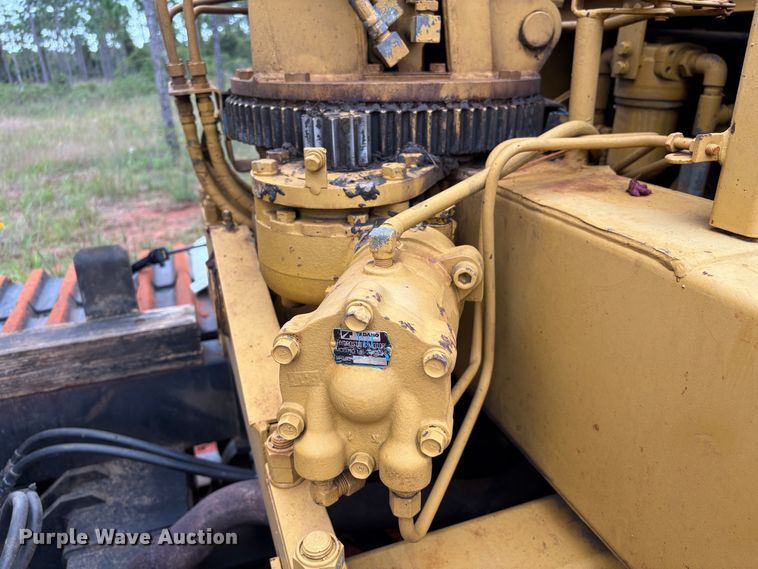 image for item EA7030 Morooka MST-800 track carrier