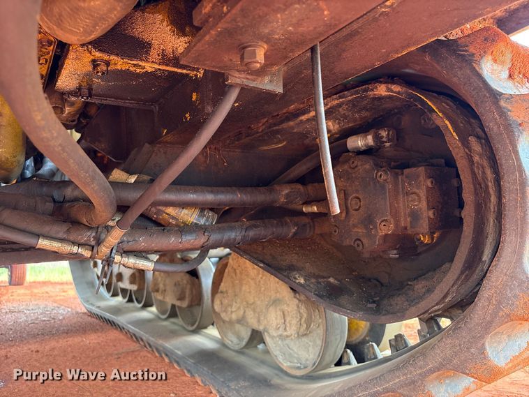 image for item EA7030 Morooka MST-800 track carrier