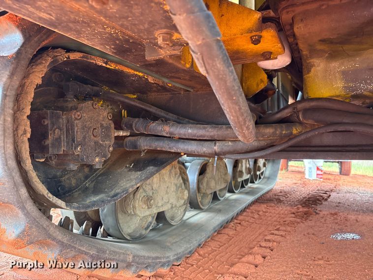 image for item EA7030 Morooka MST-800 track carrier