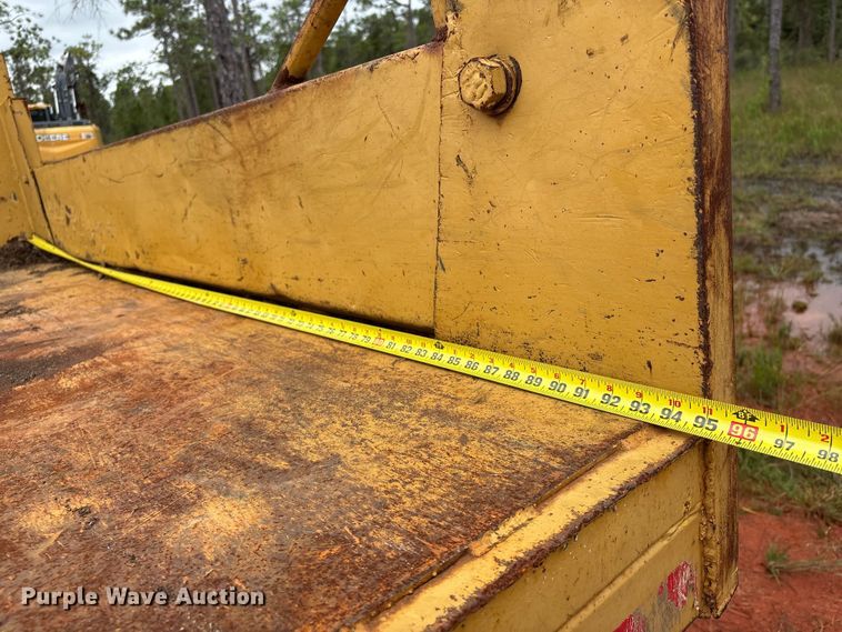 image for item EA7030 Morooka MST-800 track carrier