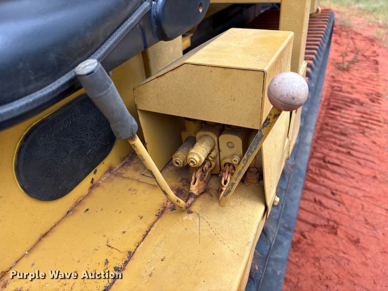 image for item EA7030 Morooka MST-800 track carrier