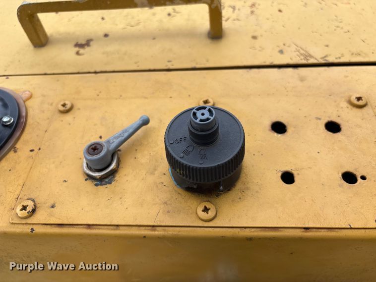 image for item EA7030 Morooka MST-800 track carrier