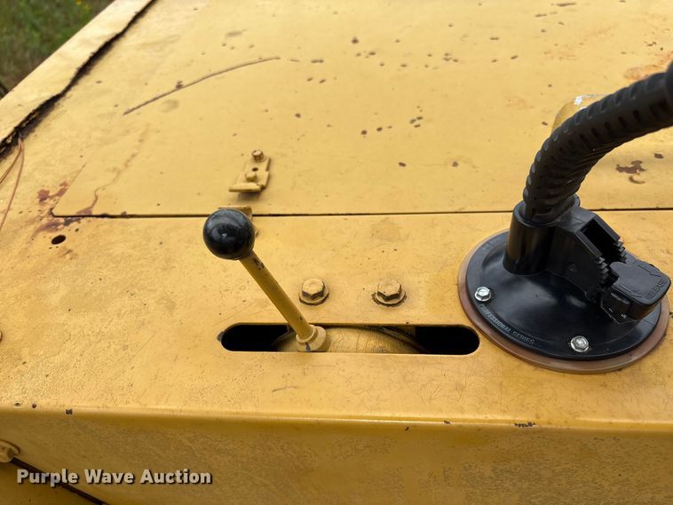 image for item EA7030 Morooka MST-800 track carrier