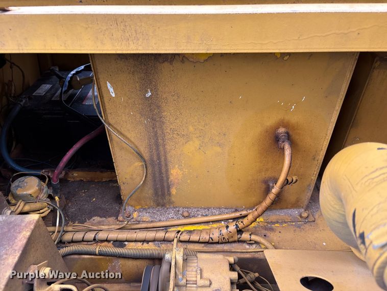 image for item EA7030 Morooka MST-800 track carrier