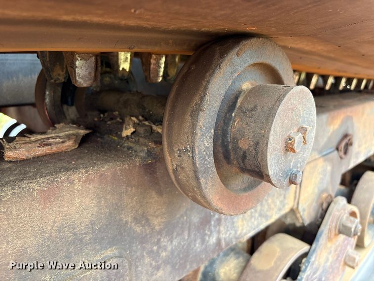 image for item EA7030 Morooka MST-800 track carrier