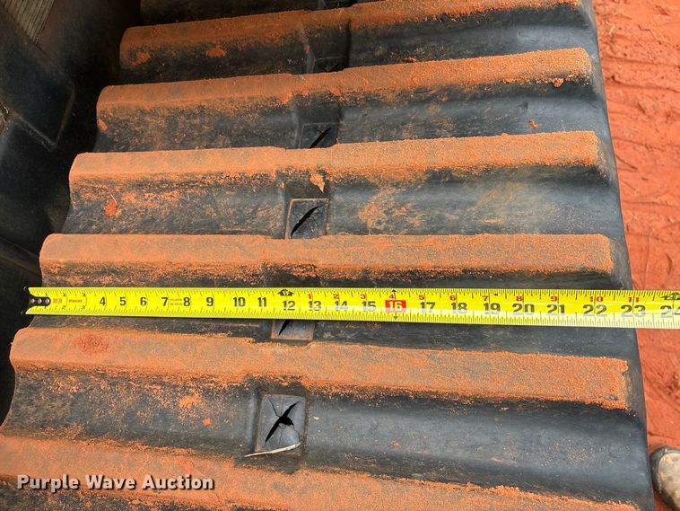 image for item EA7030 Morooka MST-800 track carrier