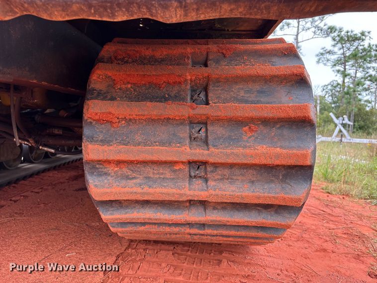 image for item EA7030 Morooka MST-800 track carrier