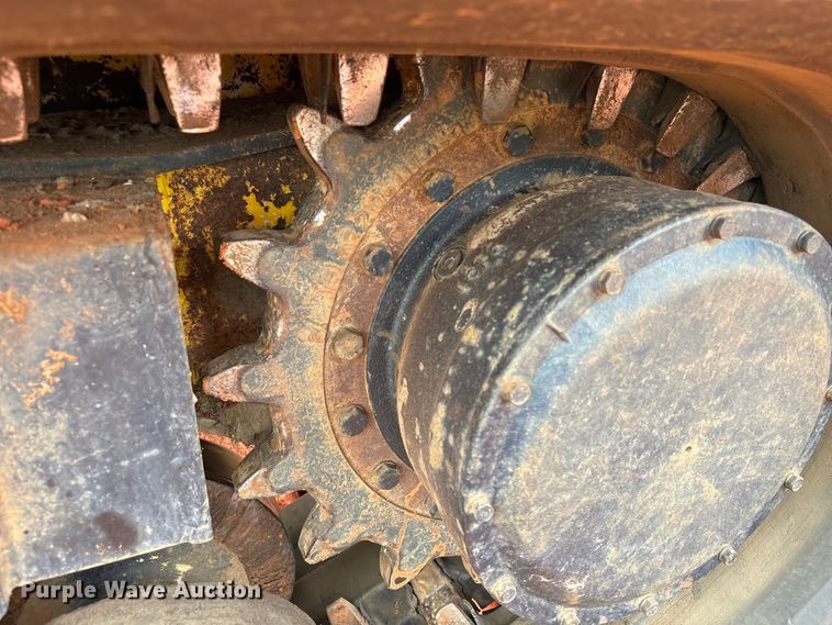 image for item EA7030 Morooka MST-800 track carrier