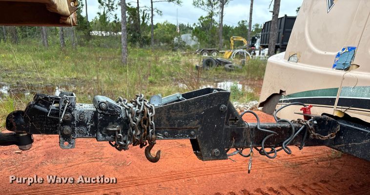 image for item EA7032 2008 Vermeer BC1000XL wood chipper