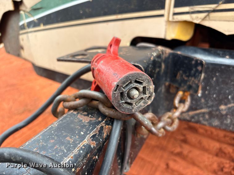 image for item EA7032 2008 Vermeer BC1000XL wood chipper