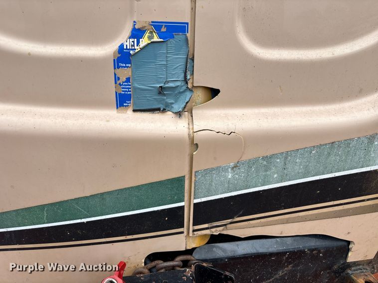 image for item EA7032 2008 Vermeer BC1000XL wood chipper