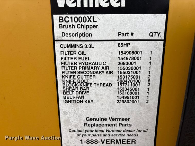 image for item EA7032 2008 Vermeer BC1000XL wood chipper