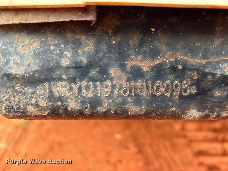 image for item EA7032 2008 Vermeer BC1000XL wood chipper