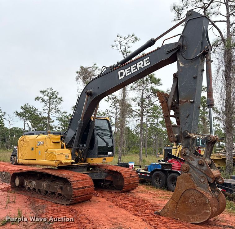 EXCAVADORA 2012 JOHN DEERE 180G