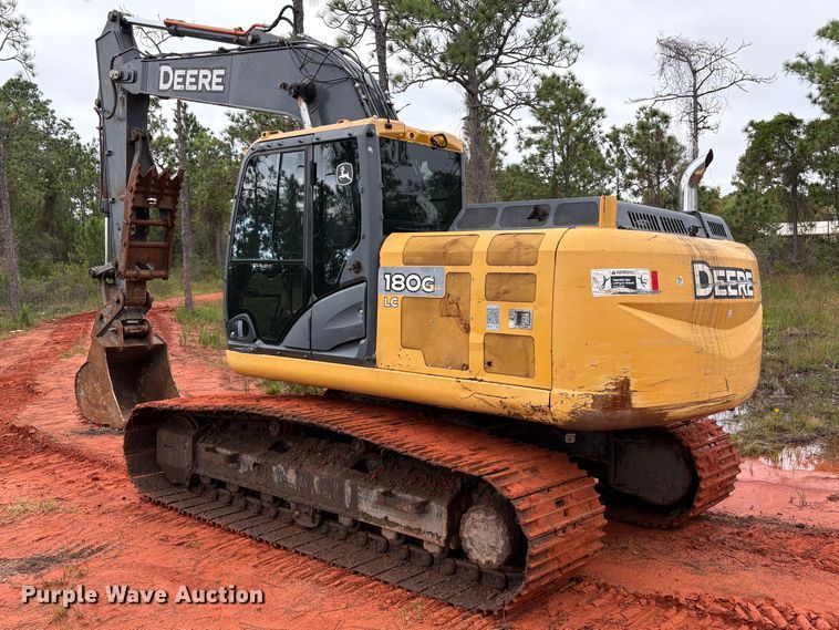 image for item EA7033 2012 John Deere 180G excavator