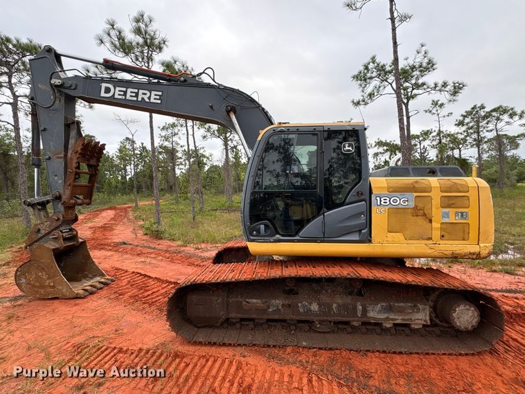 image for item EA7033 2012 John Deere 180G excavator