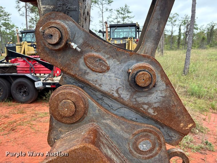 image for item EA7033 2012 John Deere 180G excavator