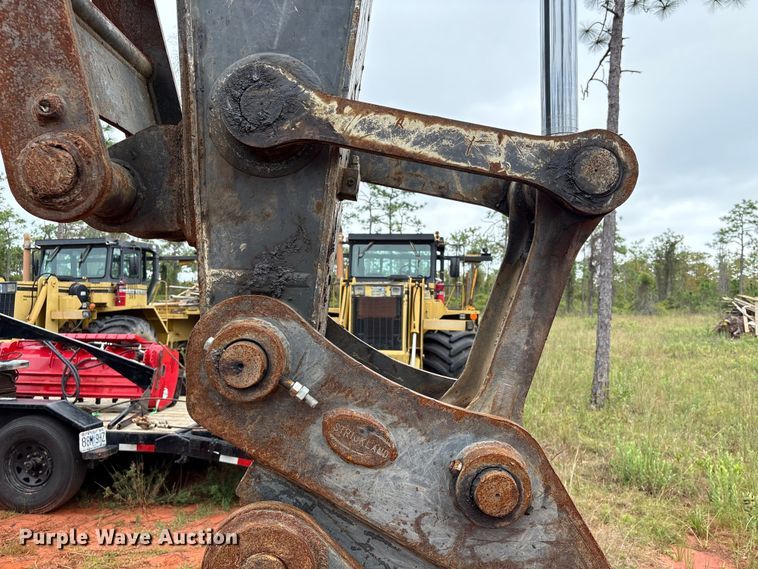 image for item EA7033 2012 John Deere 180G excavator