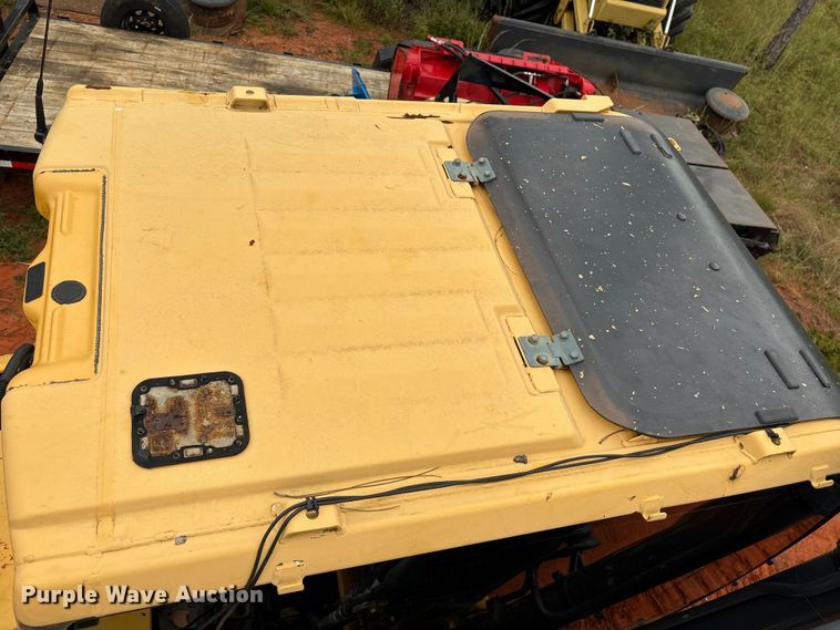 image for item EA7033 2012 John Deere 180G excavator