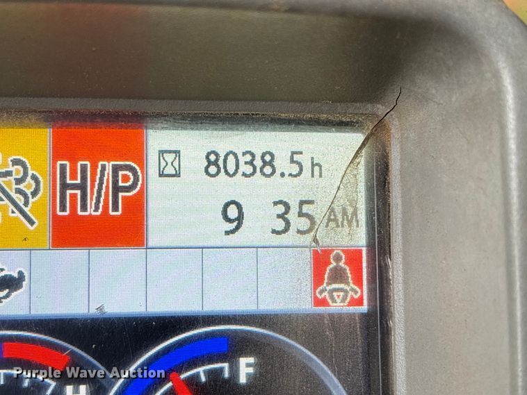 image for item EA7033 2012 John Deere 180G excavator