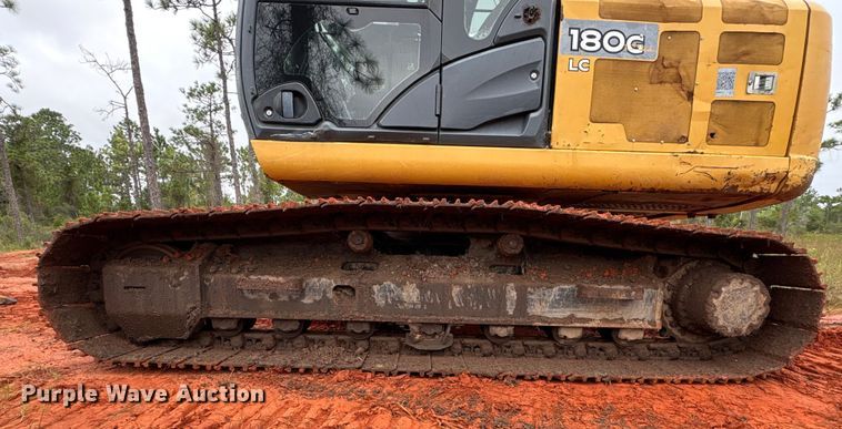 image for item EA7033 2012 John Deere 180G excavator