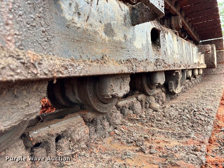 image for item EA7033 2012 John Deere 180G excavator