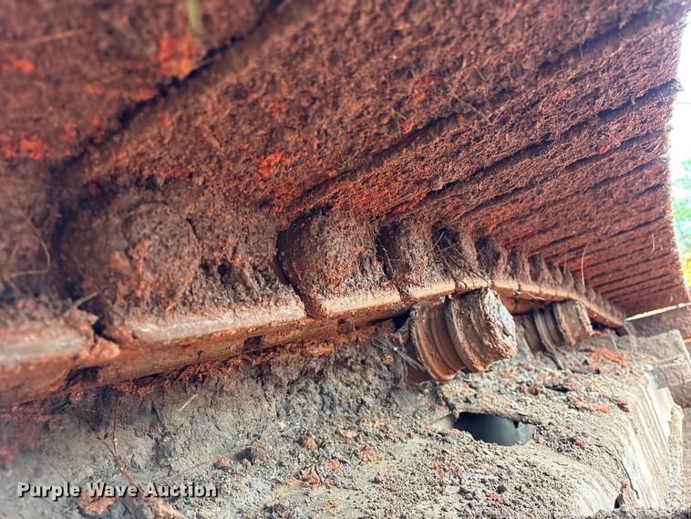 image for item EA7033 2012 John Deere 180G excavator