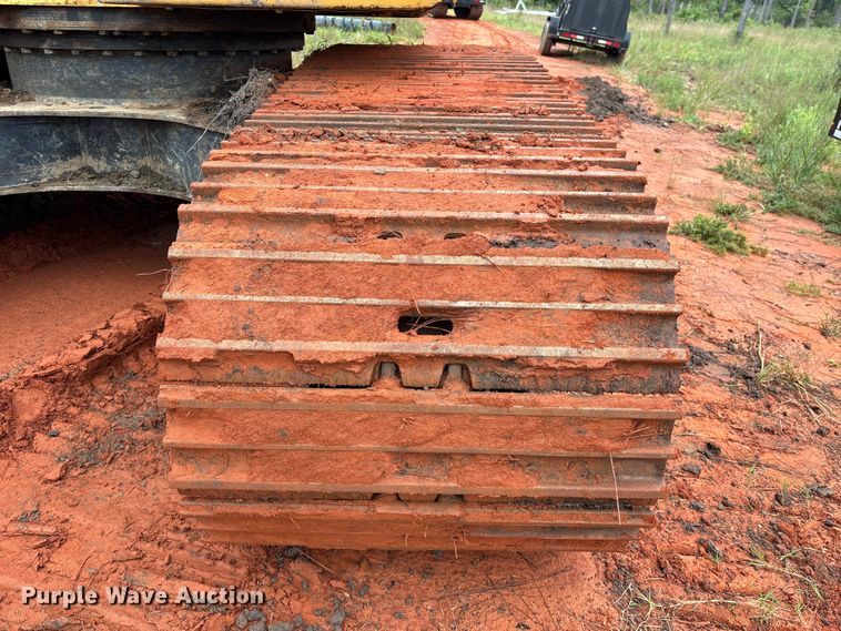 image for item EA7033 2012 John Deere 180G excavator