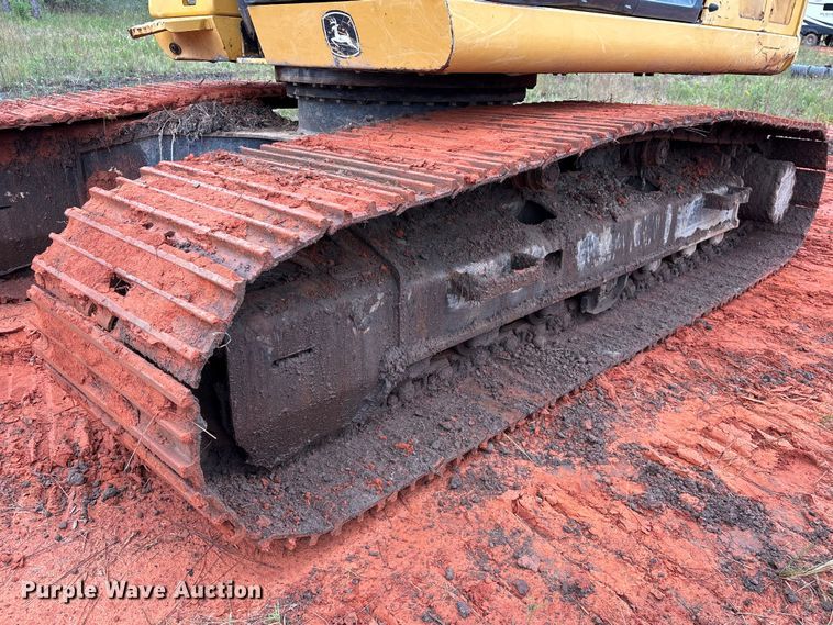 image for item EA7033 2012 John Deere 180G excavator