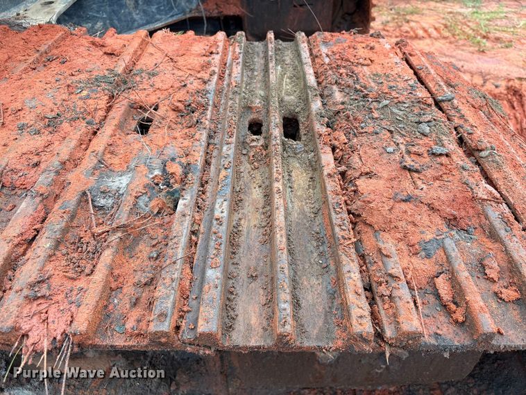 image for item EA7033 2012 John Deere 180G excavator