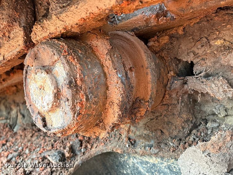 image for item EA7033 2012 John Deere 180G excavator