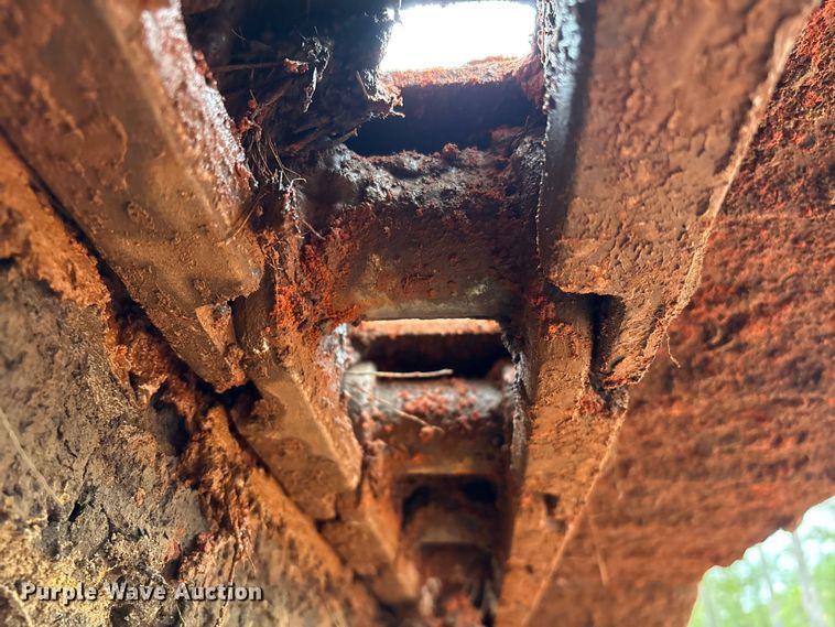 image for item EA7033 2012 John Deere 180G excavator