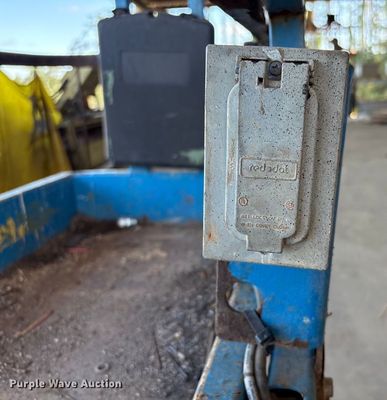 image for item EA7035 Genie 1930 scissor lift