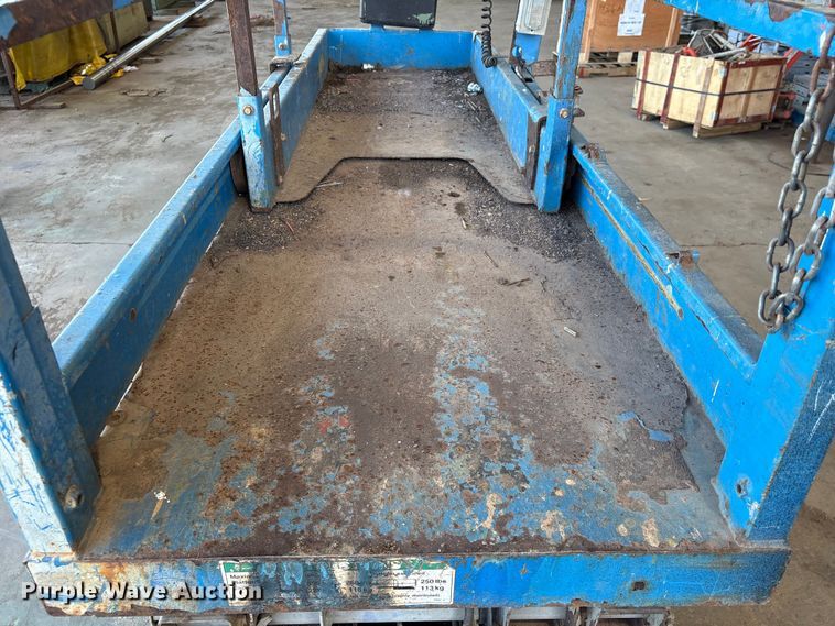 image for item EA7035 Genie 1930 scissor lift