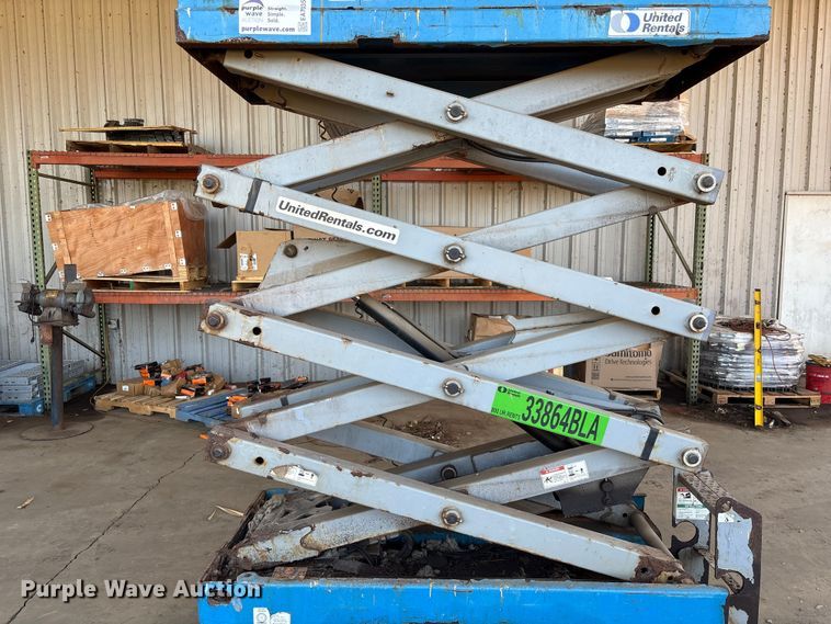 image for item EA7035 Genie 1930 scissor lift