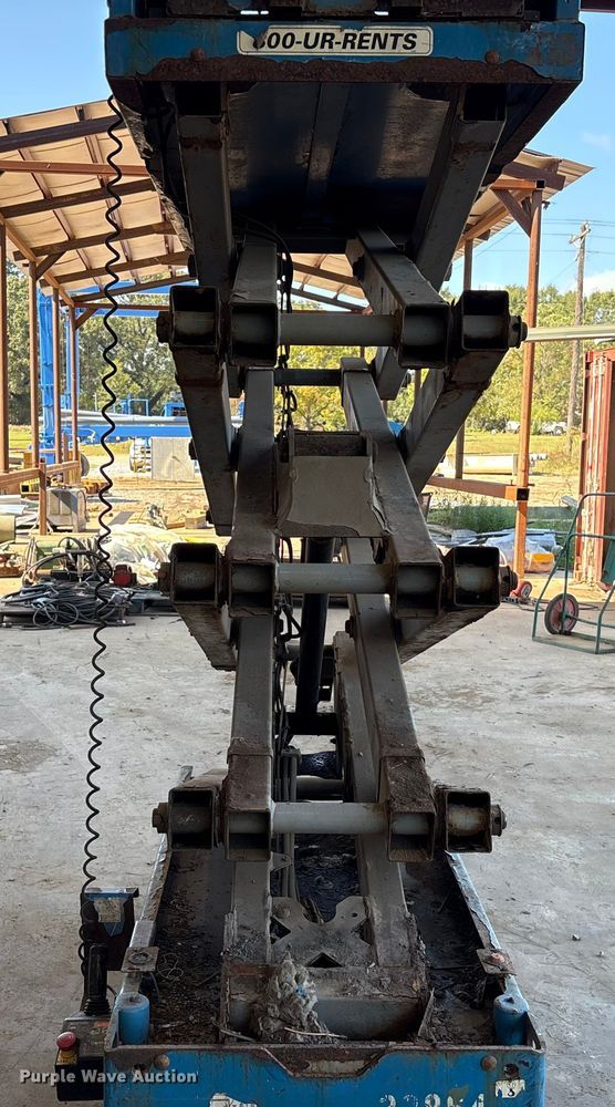 image for item EA7035 Genie 1930 scissor lift