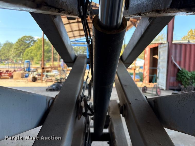 image for item EA7035 Genie 1930 scissor lift