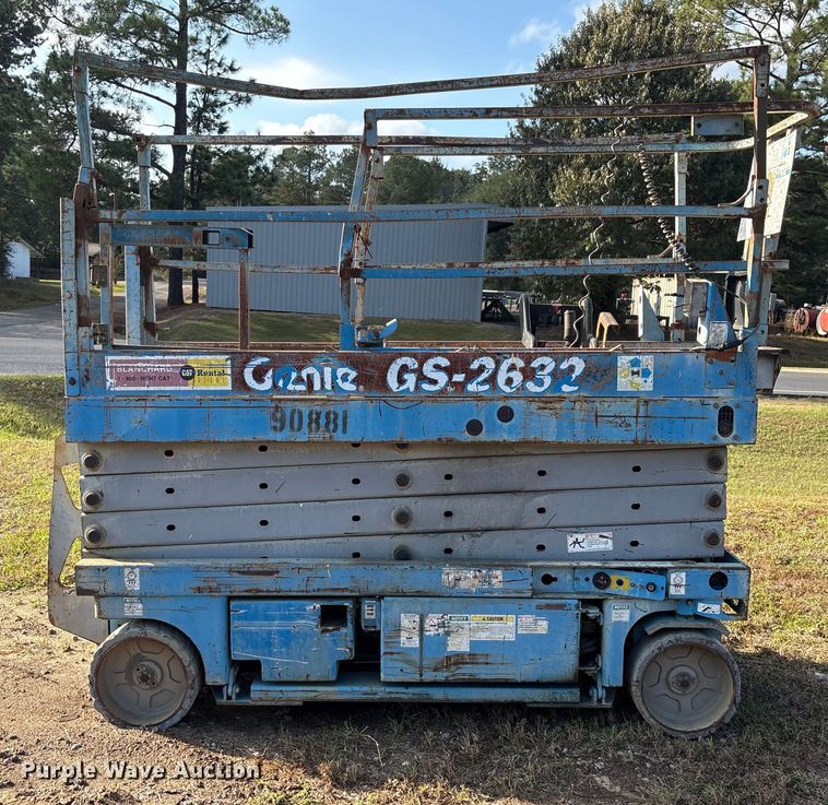 image for item EA7038 Genie GS-2632 scissor lift