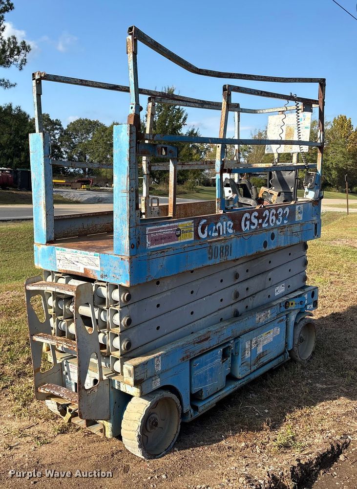 image for item EA7038 Genie GS-2632 scissor lift