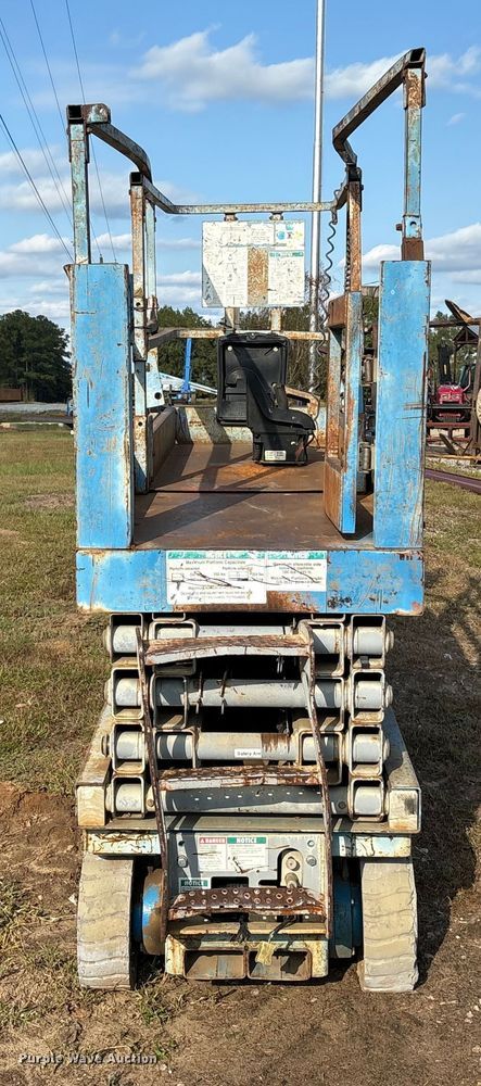 image for item EA7038 Genie GS-2632 scissor lift