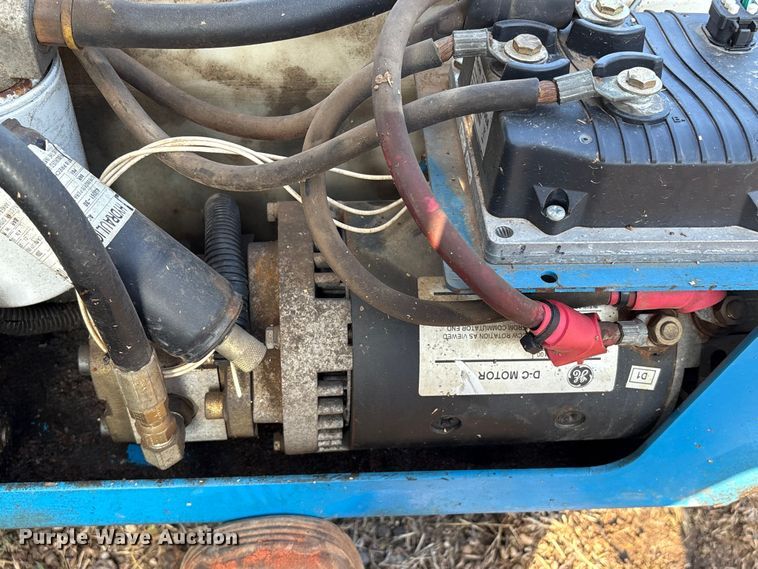 image for item EA7038 Genie GS-2632 scissor lift