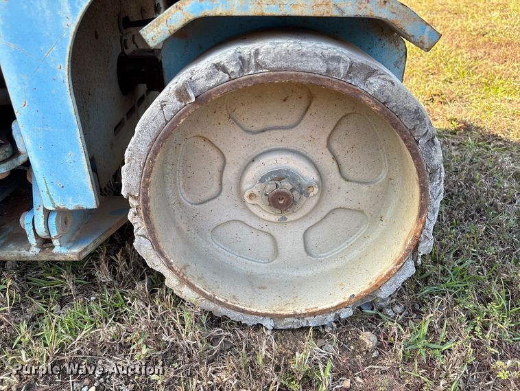 image for item EA7038 Genie GS-2632 scissor lift